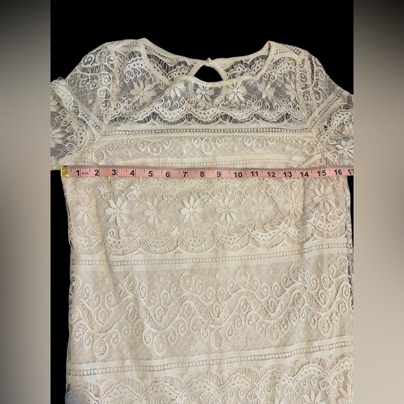 ✨Max Studio cream colored lace midi dress w/ built in slip! - Picture 16 of 16